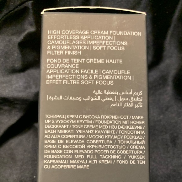 Huda Beauty #FauxFilter Luminous Matte Foundation Custard 220N - Picture 7 of 10